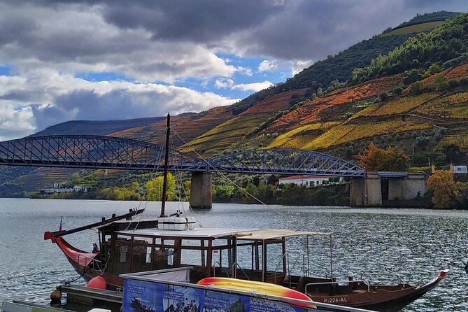 Douro Valley Prime Tour: Wine Tastings, Boat & Lunch from Porto - Crossing Peso da Régua on Foot