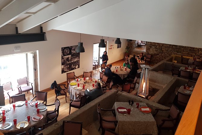 Douro Valley Wine Tour: 3 Vineyard Visits, Wine Tastings, Lunch - Who will enjoy this tour most