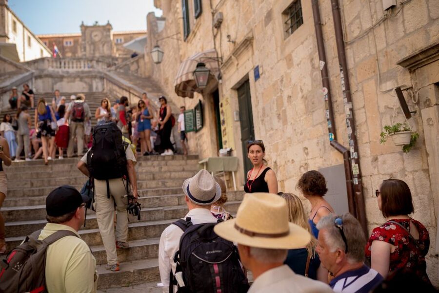 Dubrovnik Gastronomy: 3-Hour Food and Wine Tour - The second walk and another restaurant