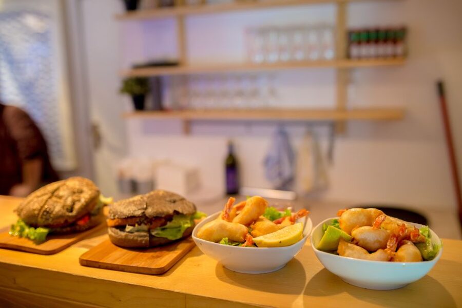 Dubrovnik Gastronomy: 3-Hour Food and Wine Tour - Finishing with Croatian cake