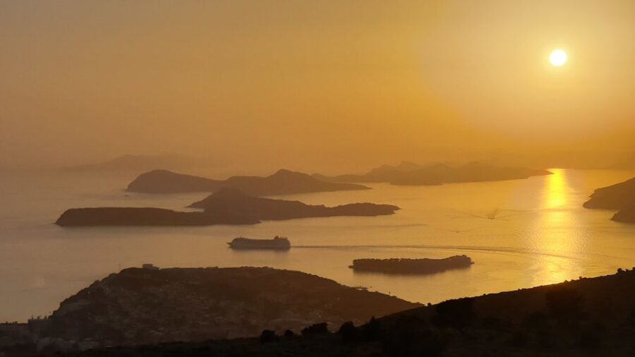 Dubrovnik: Sunset Panorama Tour with Glass of Wine - Who will enjoy this tour most?
