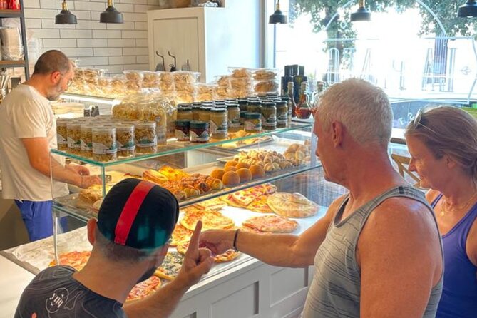 E-Bike, Focaccia and Wine - Through trulli, orchards, and dry-stone walls
