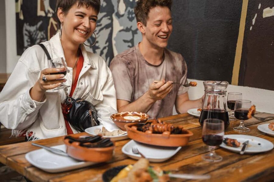 Eat & Walk Through Lisbon: A Local Food & Wine Experience - Rua dos Fanqueiros and the first taste of Baixa