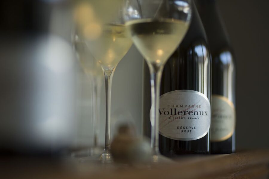 Epernay: Guided Tour of Champagne Cellar with Tastings - A family Champagne house near Épernay