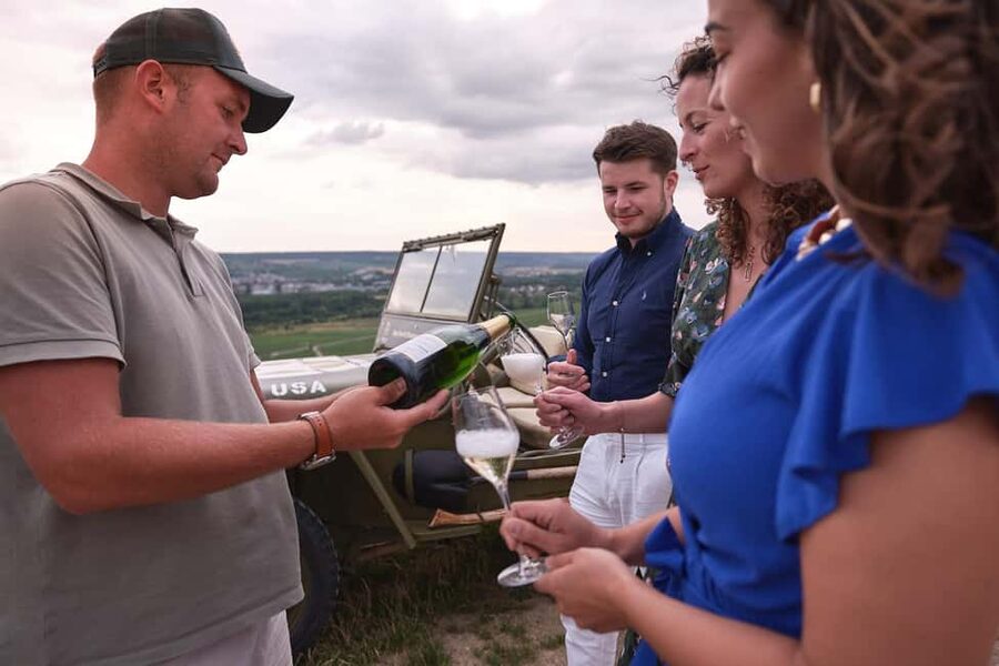 Epernay: Jeep tour of the vineyards with tasting and visits - Who will enjoy this most