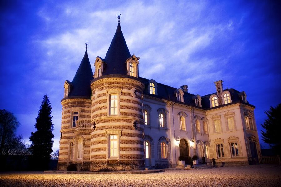 Epernay: Winery and Cellar Tour with Champagne Tasting - From the vat house to the chai