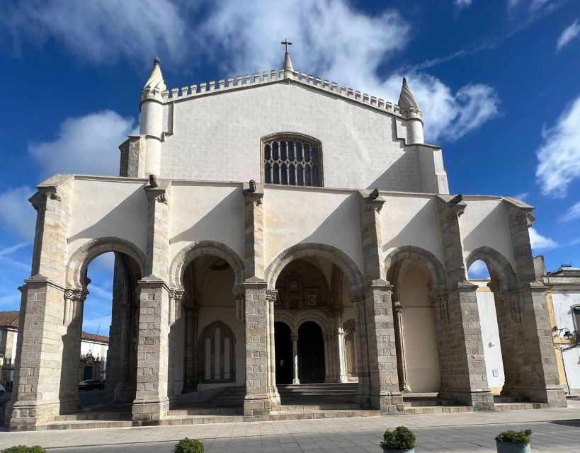 Evora University, Cathedral & Bones Chapel — SkipLine + Wine - Why this three-hour route works in Évora