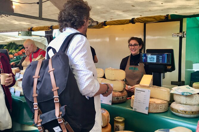 Exclusive Cheese Walk & Dutch Wine Discovery - Shopping through the Nine Streets