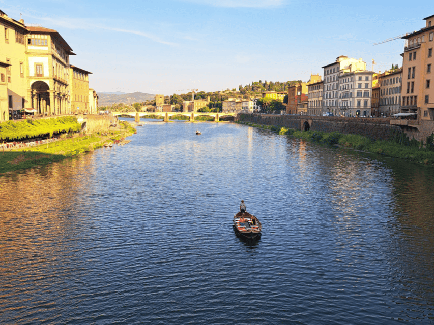 Florence: Authentic Barchetto River Cruise with Wine & Guide - The Uffizi and Vasari Corridor from below
