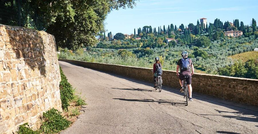 Florence: Chianti Hills Bike Tour with Farm Lunch & Wine - From Florence’s Oltrarno to the Chianti hills