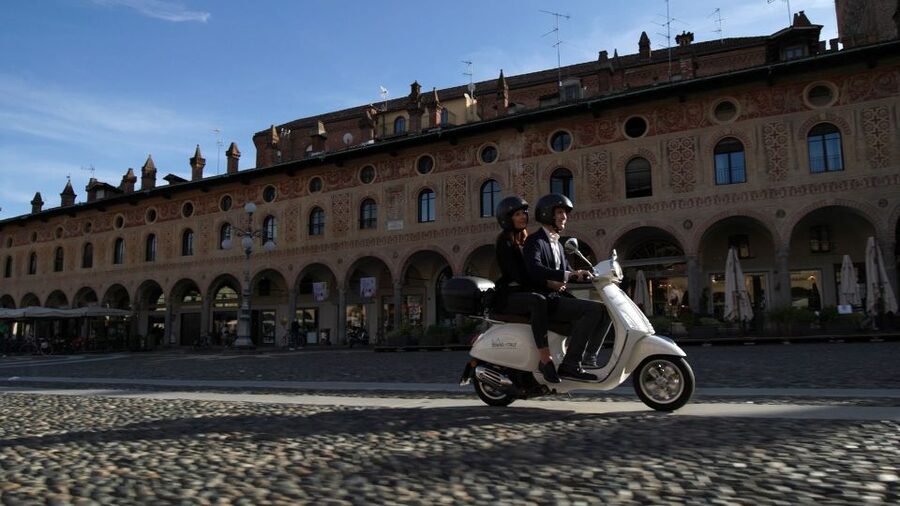Florence: Chianti Wine Region Vespa or Fiat Topolino Tour - Chiocchio, village stops, and time for photographs