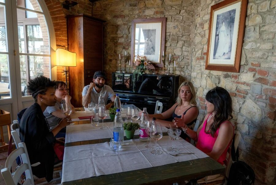 Florence: Chianti Wine Region Vespa or Fiat Topolino Tour - Is $144 a fair price?
