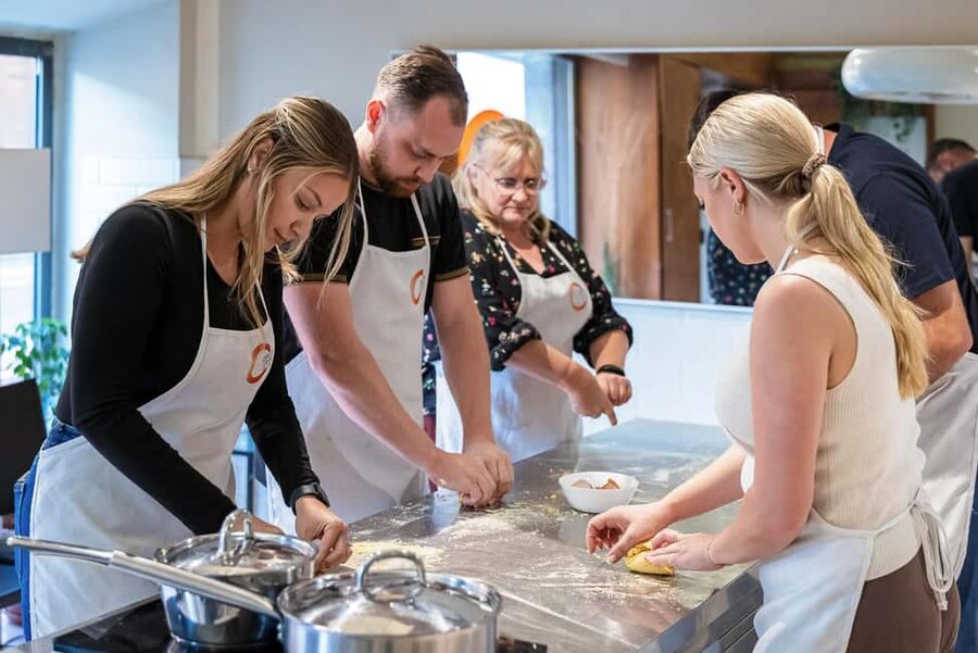 Florence: Handmade Pasta & Dessert Class with Unlimited Wine - FAQ
