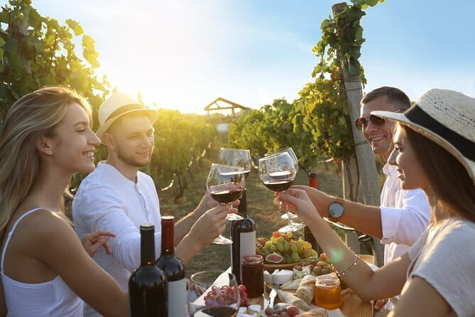 Florence: Pasta Cooking Class with Unlimited Wine - Booking advice and small practical tips