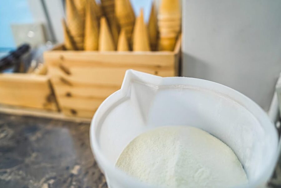 Florence: Pizza and Gelato Experience with Unlimited Wine - Who will get the most from this activity