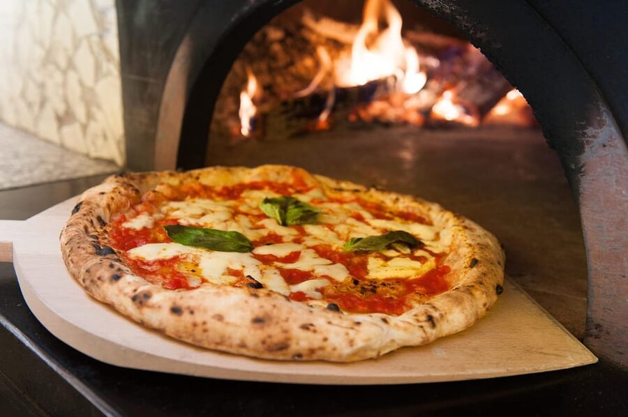 Florence: Pizza and Gelato Experience with Unlimited Wine - My call: book it if you want dinner with a skill attached