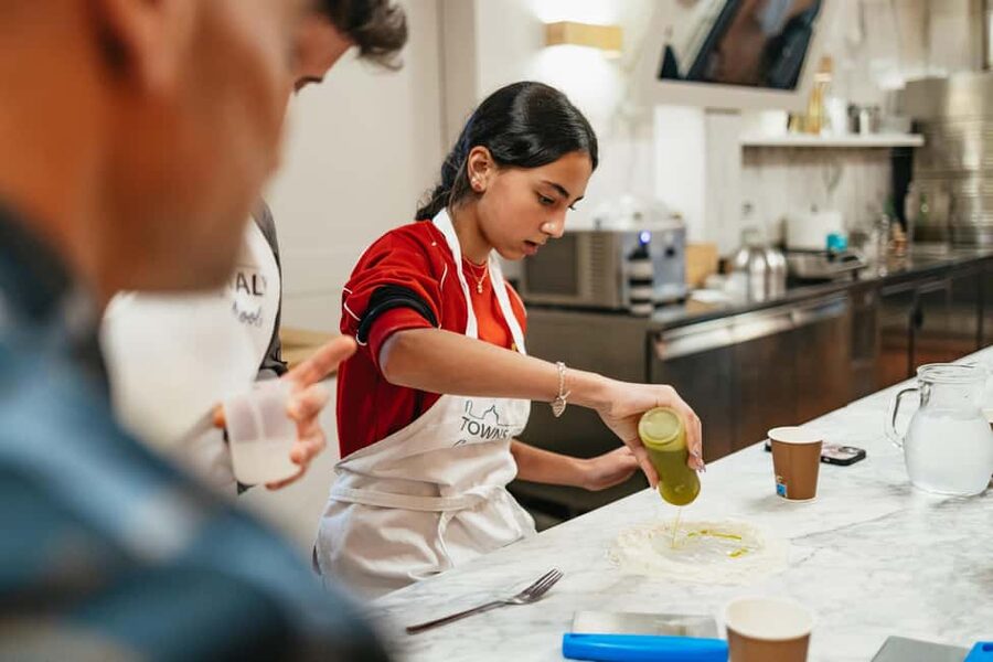 Florence: Premium Pizza & Gelato Preparation Class with Wine - How the $62 price measures up