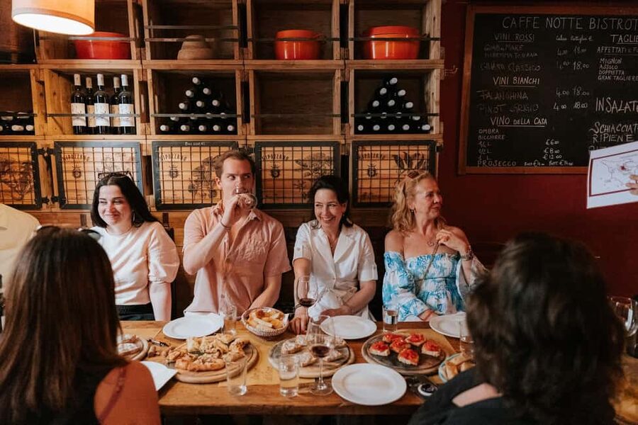 Florence: Small-Group Sunset Food & Wine Tour in Oltrarno - Key points to know before you book