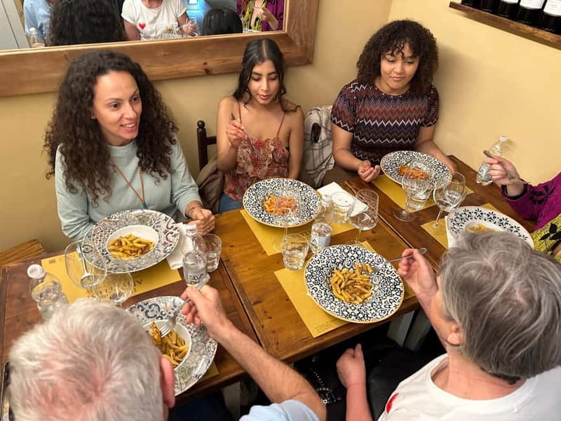 Florence: Street Food Tour with Wine & Local Guide - The guides make the difference