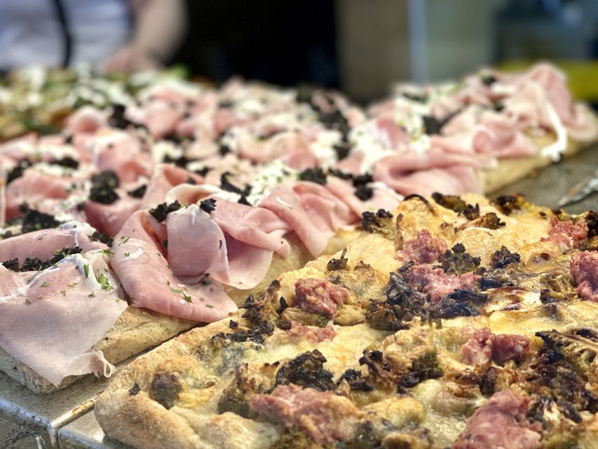 Florence: Street Food Tour with Wine & Local Guide - Schiacciata, wine, and the first proper taste
