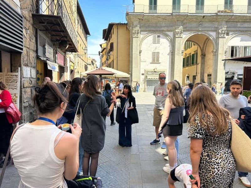 Florence: Street Food Tour with Wine & Local Guide - Duomo, Battistero, and the central city walk