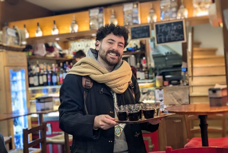 Florence: Street Food Walking Tour with Wine - Why food is a smart way to meet Florence
