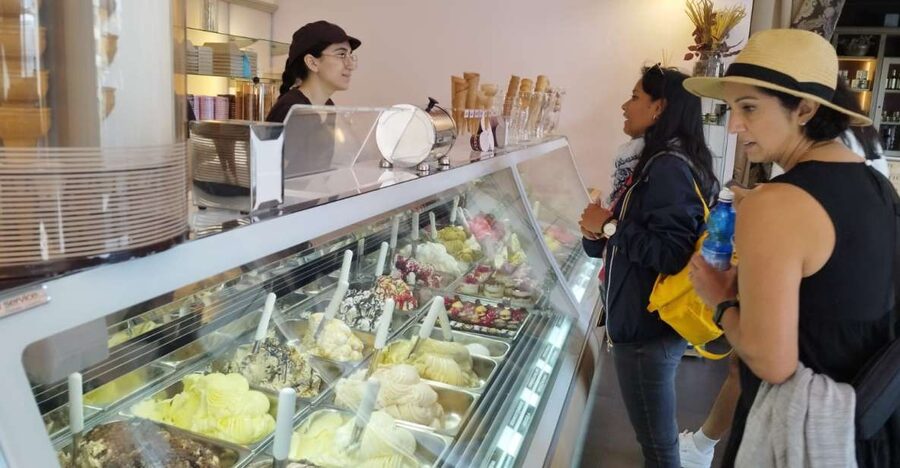 Florence: Street Food Walking Tour with Wine - Guide style can shape the whole outing