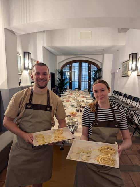Florence: Tuscan cooking class with handmade pasta and wine - The chef makes the difference