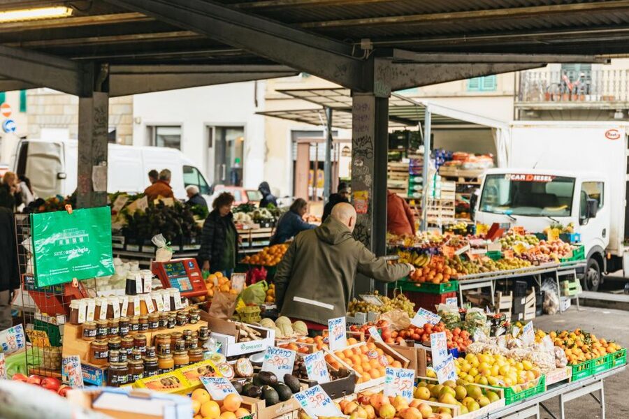 Florence: Tuscan Food and Wine Guided Walking Tour - The optional pasta class and full-day version
