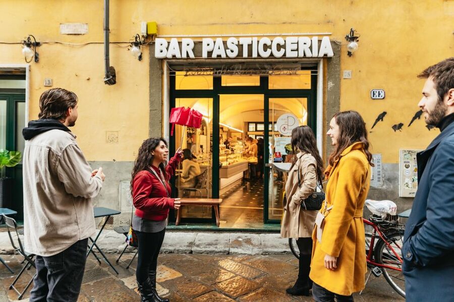 Florence: Tuscan Food and Wine Guided Walking Tour - Starting beside the Duomo