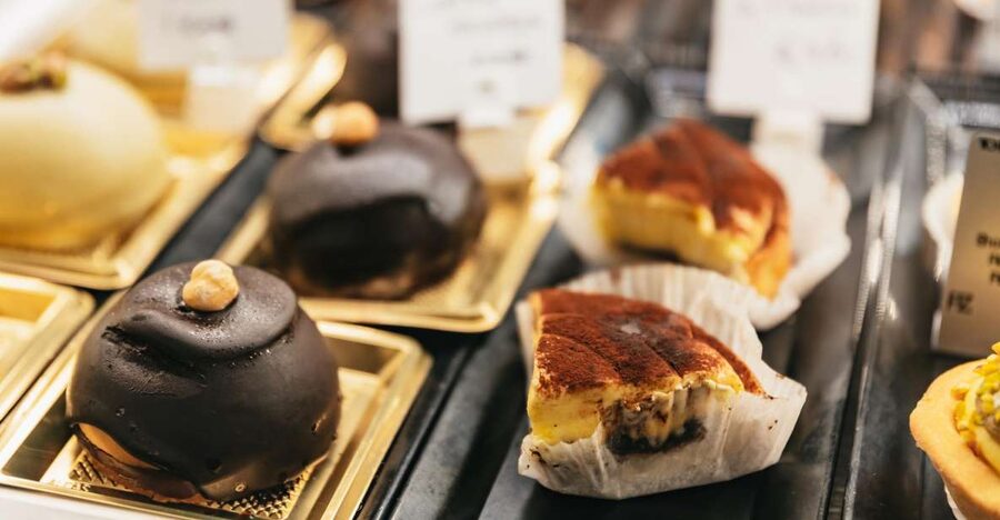 Florence: Tuscan Food and Wine Guided Walking Tour - Five stops, with plenty to eat