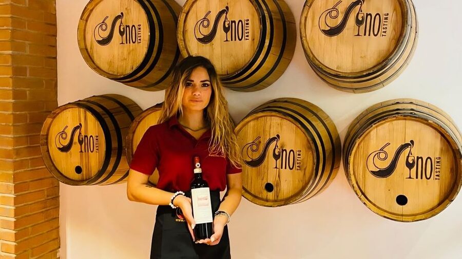 Florence Wine &Food: Taste Tuscan Flavors in Historic Cellar - The Tuscan food spread is more than decoration
