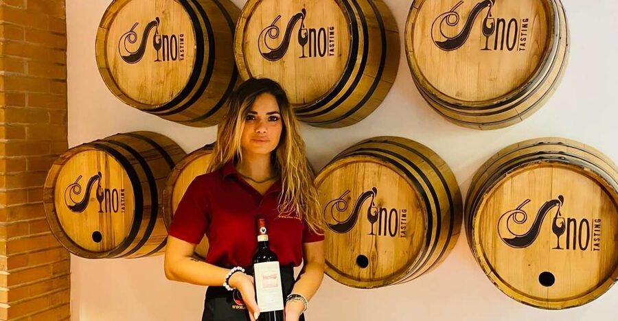 Florence Wine &Food: Taste Tuscan Flavors in Historic Cellar - What happens during the one-hour tasting