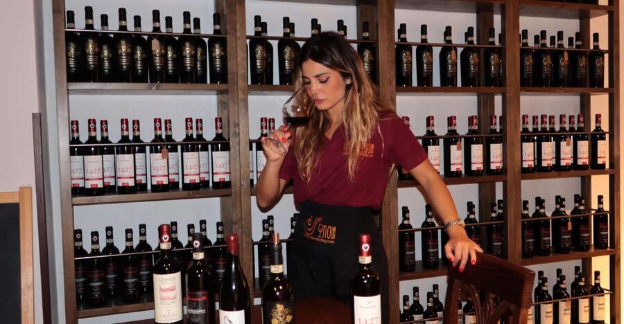 Florence: Wine Tasting and Paring Class Guided Tour - A short Tuscan wine lesson in central Florence