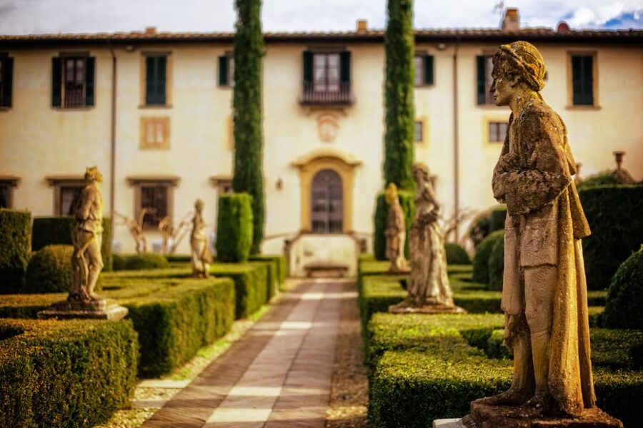 Florence Wine Tasting and Tuscan Lunch in a Vintage Fiat 500 - The 15th-century villa and vineyard visit