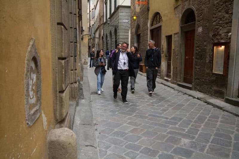 Florence: Wine Windows & Hidden Legends Evening Tour - The surprise Tuscan olive oil tasting