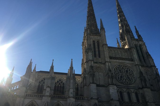 Free Walking Bordeaux Tour ENG + 1 glass of wine (Tip based) - Ending at Place de la Bourse and the riverfront setting