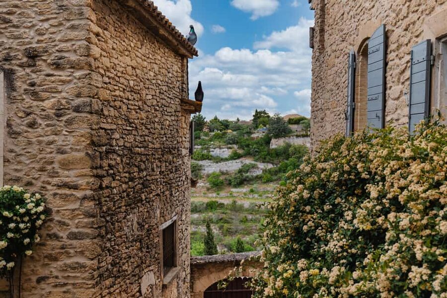 From Aix-en-Provence: Wine & Luberon Villages Full-day Tour - Bonnieux and the Combe of Lourmarin
