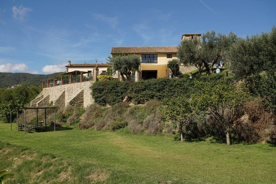 From Barcelona: E-Bike and Sailing Tour with Wine Tastings - What the $100 price really covers