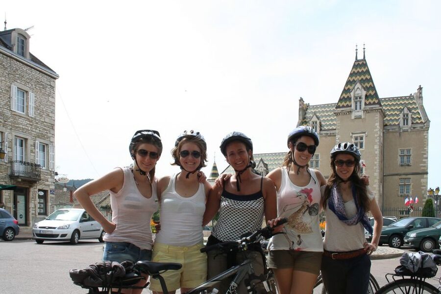 From Beaune: Full-Day Bicycle and Wine Tour in Burgundy - The easier ride toward Puligny-Montrachet and Pommard