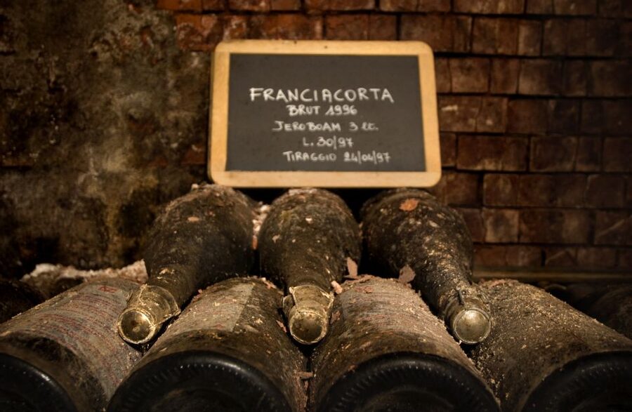 From Bergamo: Winery Tour in Franciacorta with Lunch - The return ride through vineyards and lake country