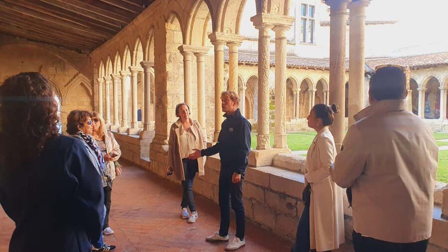 From Bordeaux: Half-Day Saint-Émilion Tour and Wine Tasting - Walking through Saint-Émilion in one hour