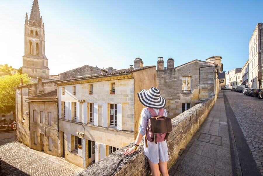 From Bordeaux: St. Emilion Village Half-Day Wine Tour - The Mercedes minivan and the small-group advantage