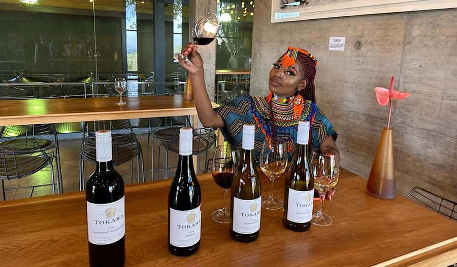From Cape Town: Stellenbosch & Franschhoek Wine Tasting Tour - Four estates, three towns, and one long Cape Winelands day