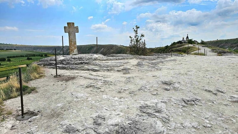 From Chisinau: Old Orhei complex and Cricova Wine Tasting - Lunch in Butuceni or Trebujeni