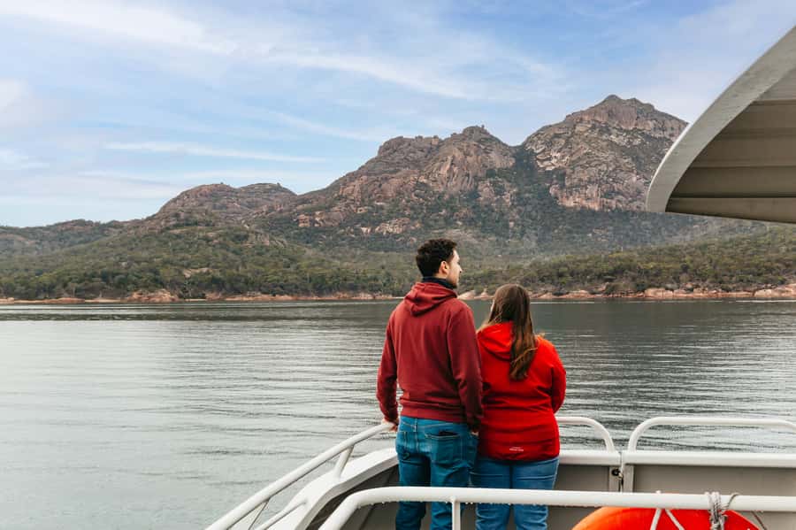 From Coles Bay: Wineglass Bay Cruise with Lunch - Schouten Passage II and the best places to sit