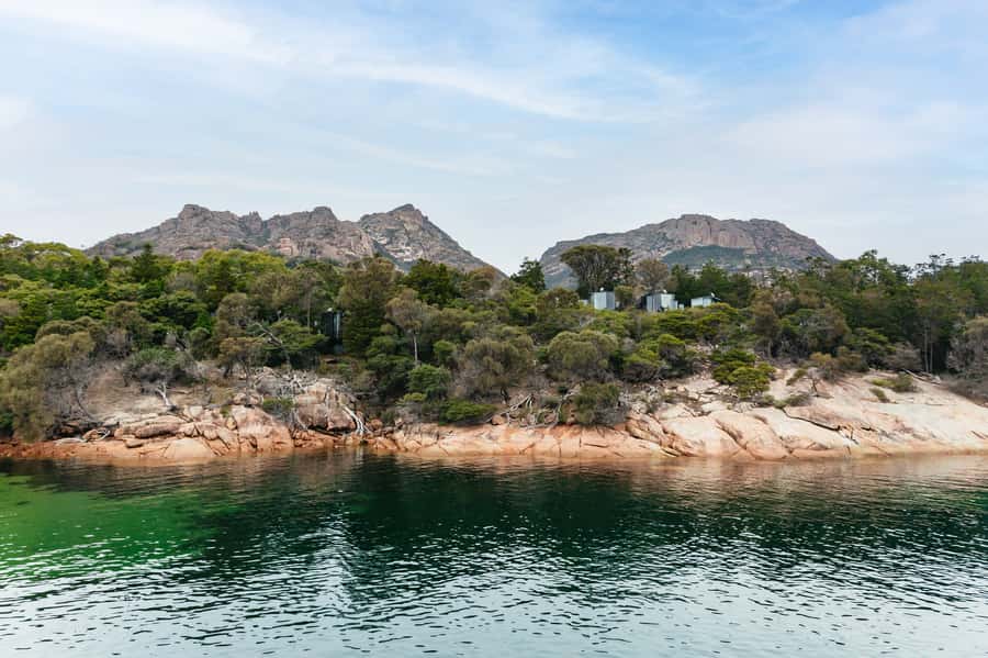 From Coles Bay: Wineglass Bay Cruise with Lunch - What comes in the Ploughman’s lunch
