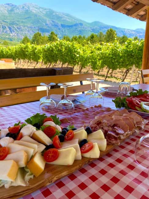 From Dubrovnik: Half-Day Wine Tasting and Cavtat City Tour - A family winery, not a formal tasting room