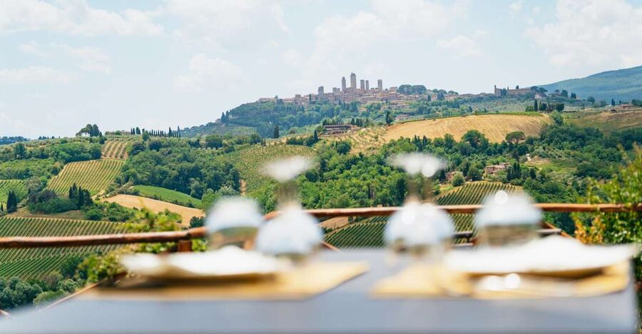 From Florence: Siena, San Gimignano, Pisa & Lunch at Winery - Pisa: a famous monument and a quick final look