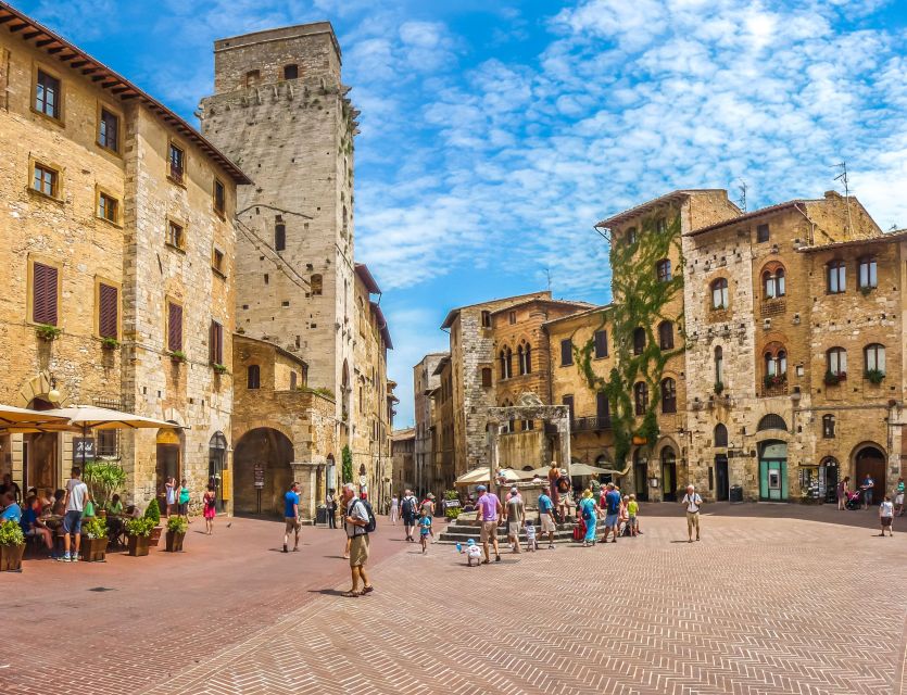From Florence: Siena & San Gimignano Tour with Wine & Lunch - San Gimignano and its famous towers